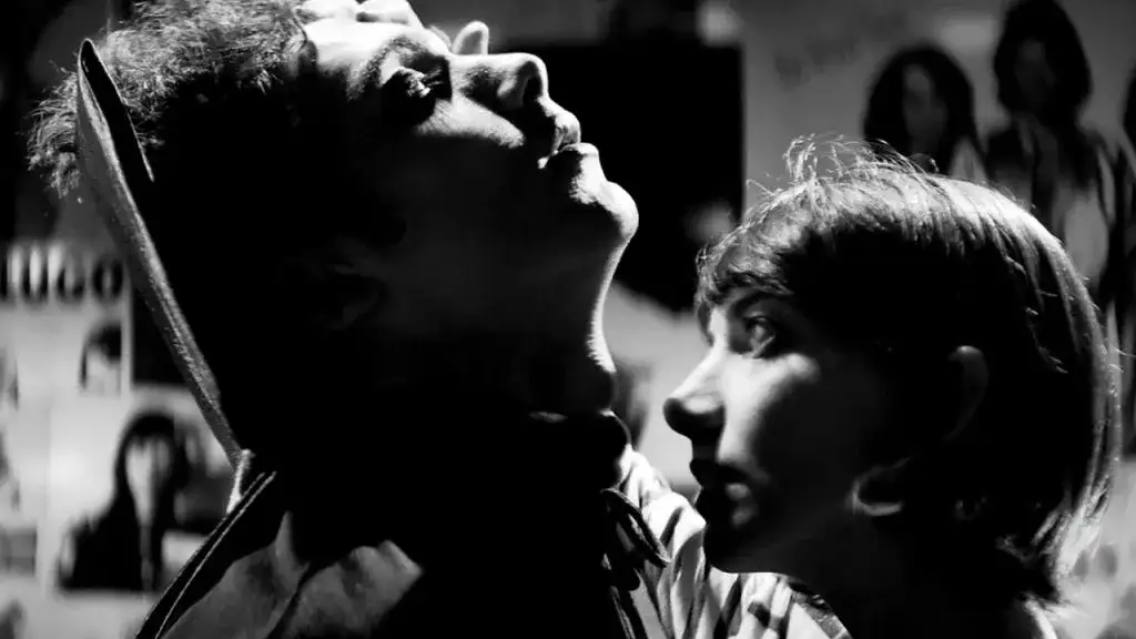 A Girl Walks Home Alone at Night - Une histoire étonnamment douce