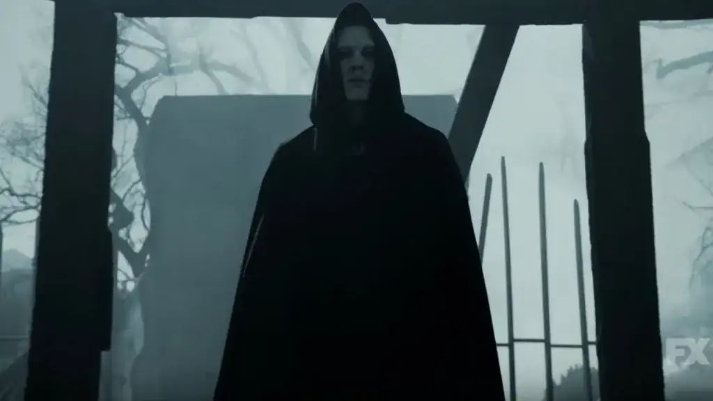 Why Apocalypse Is One of the Best Seasons of AHS - Why Apocalypse is the 4th Best Season of AHS