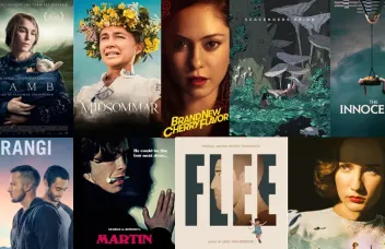 Conexiones Extrañas Poster