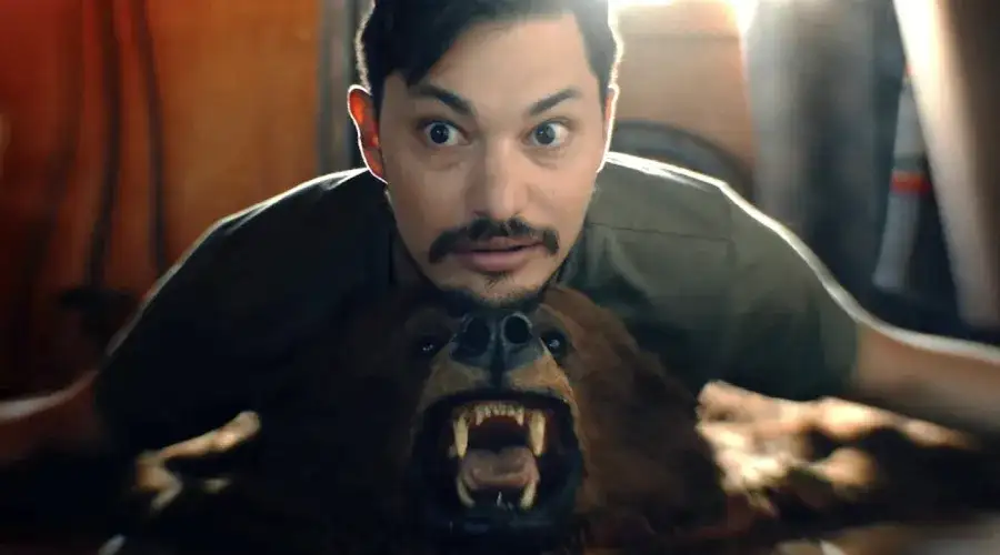 Hypocondriaque - Porté par l'excellent Zach Villa