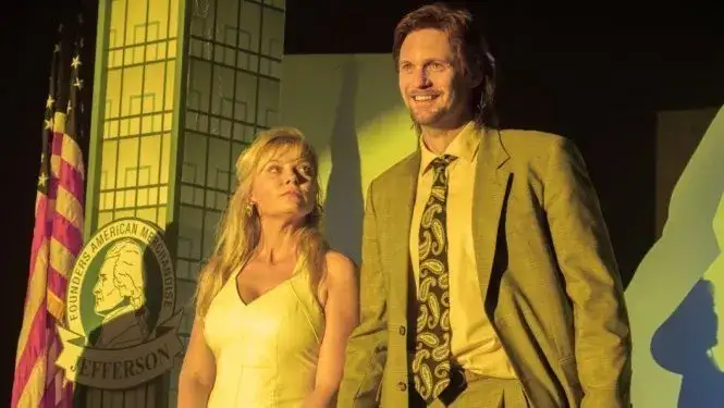 Devenir un Dieu en Floride centrale - Critique de On Becoming A God In Central Florida (2019)