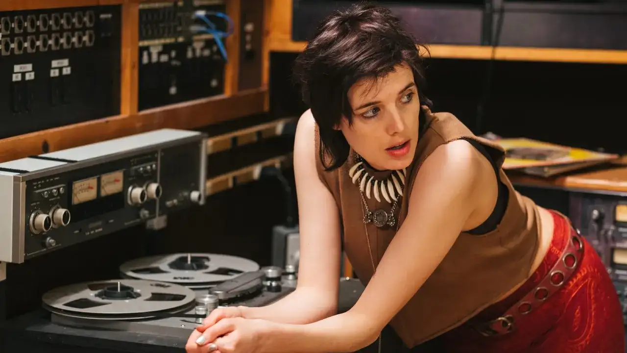 Critique de la double programmation Her Smell & Golden Exits - Agyness Deyn se démarque dans un casting de soutien chargé