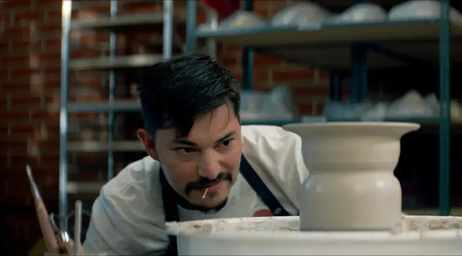 Films LGBTQ+ sous-estimés : 10 meilleurs films queer peu vus - Hypocondriaque (2022)