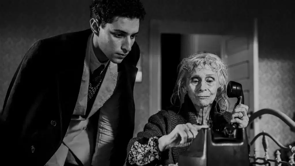 Sitges 2024 Reseñas: El Patio Americano y El Consumidor de Almas - Reseña de El Jardín Americano (L'orto americano)