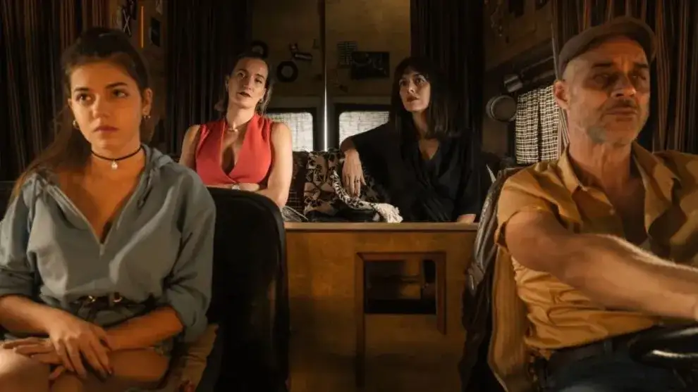 La Pasajera (The Passenger) - Trama Endeble