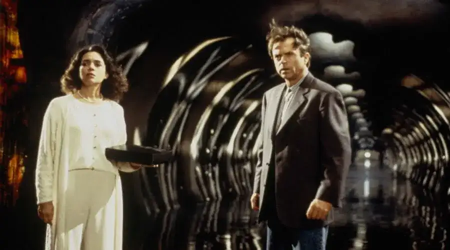 Best 90s Films: Underrated and Underseen Sci-Fi, Horror, and Fantasy - In the Mouth of Madness (1994)