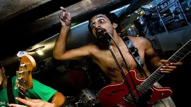 Reseña Doble de Taqwacore & The Taqwacores - Energético y Encantador aunque un Poco Divagante